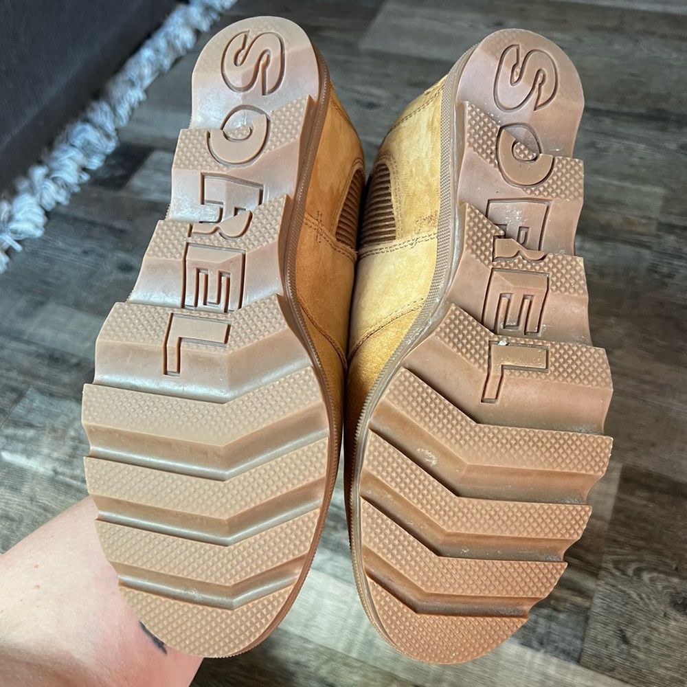 Sorel Brown Ribbed Ankle Boots - Picture 14 of 15